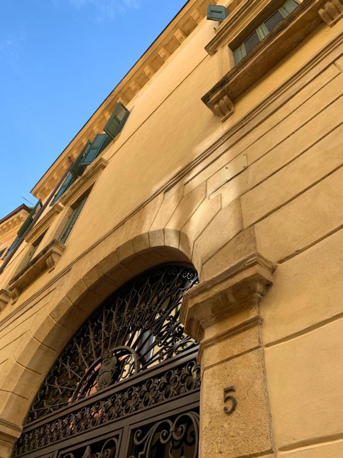 Atto Primo Studio Apartment Verona Exterior foto